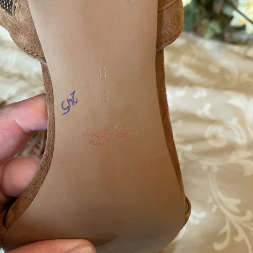 NWTs Coach Suede Brown Heels - Picture 8 of 9